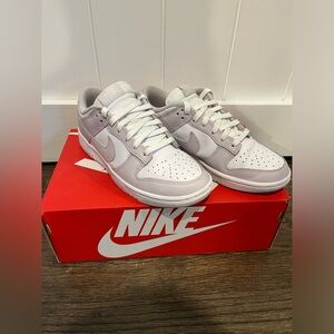 Nike Women’s SB Dunks low - 7.5